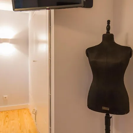 Lapa House - Historic Elegance Meets Modern Comfort Appartamento Lisbona