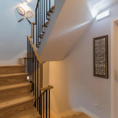 Апартаменти Lapa House - Historic Elegance Meets Modern Comfort